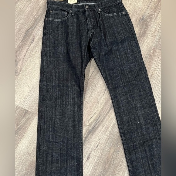 NWT Levi’s 33W 32L 514 Straight Fit Dark Wash Raw Denim Premium Jeans - Picture 2 of 7